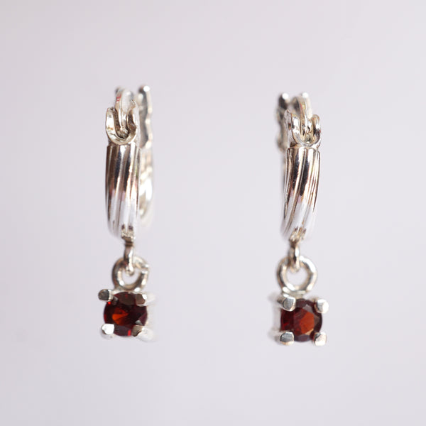 Aretes Anastasia - Granates Naturales: Plata 925